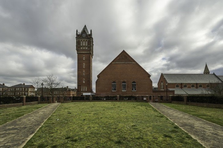 iglesia_reconvertida_en_gimnasio2