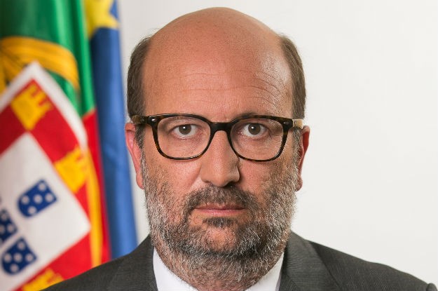 Ministro do Ambiente concorda com subida de IMI para casas com mais sol 