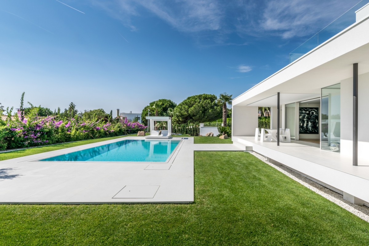 Vista panorâmica do exterior da casa