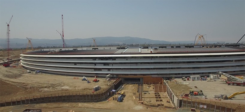 apple-campus-2-construction-drone-video-norman-foster-cupertino-designboom-02