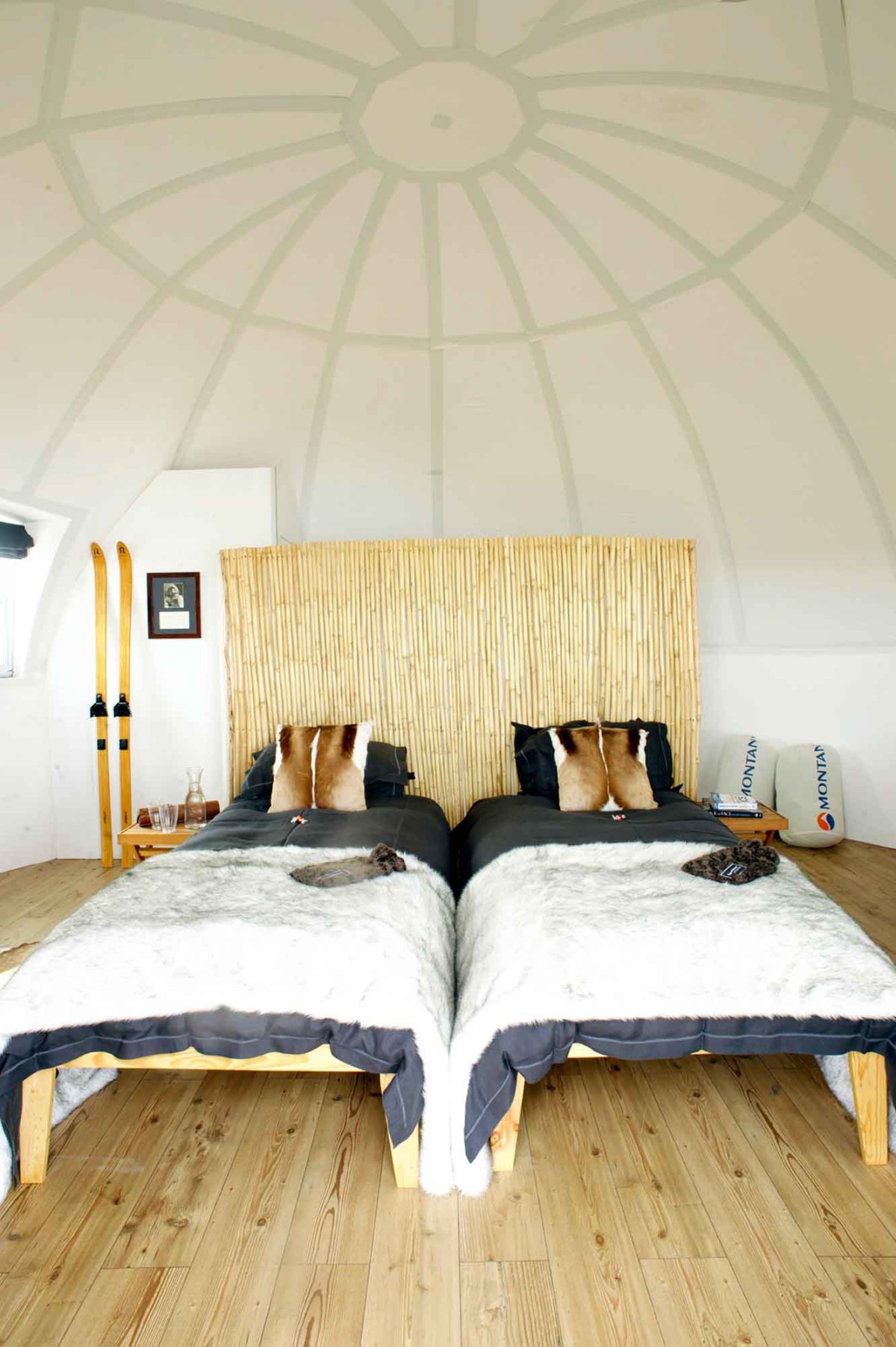inside_the_sleeping_pod