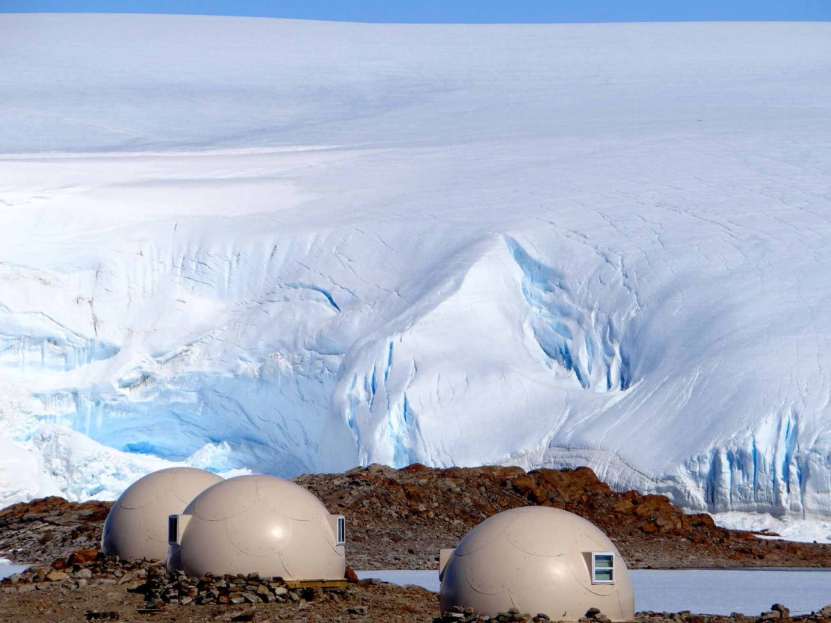 pods_with_icefall_behind