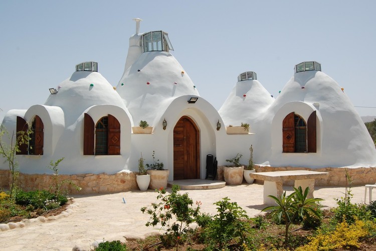 West Bank (Palestina). ShamsArs 2