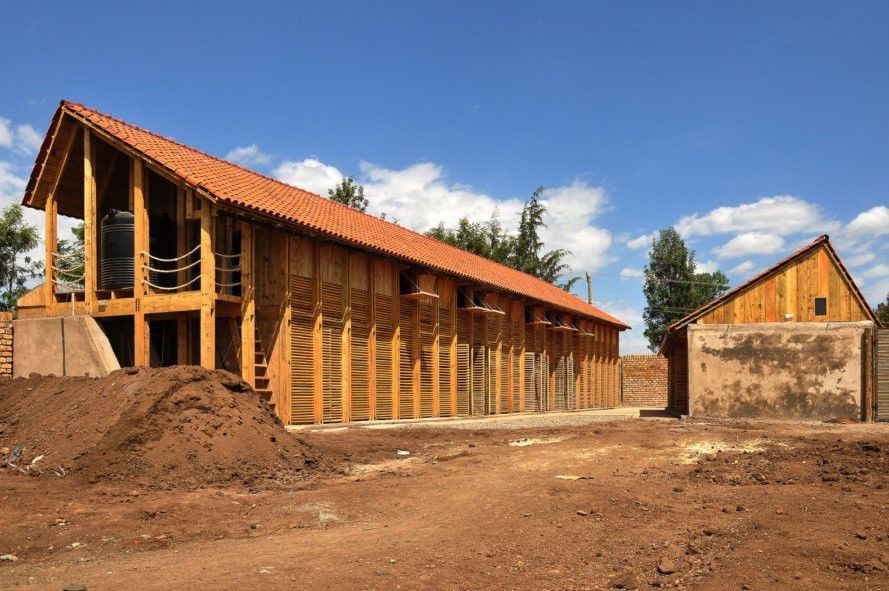 Nakuru. Odysseas Mourtzouchos 4