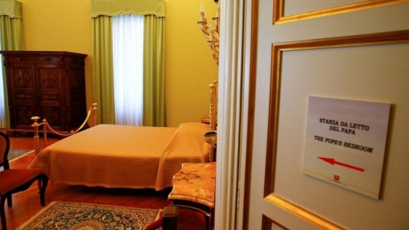 Passar férias "como Deus quer" no Palácio de Castel Gandolfo