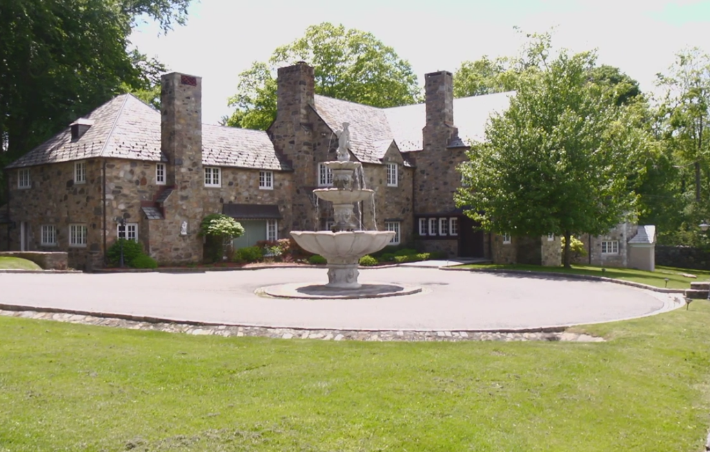 Casa de campo Seven Springs (Bedford) – Valor: 30 milhões de euros 10