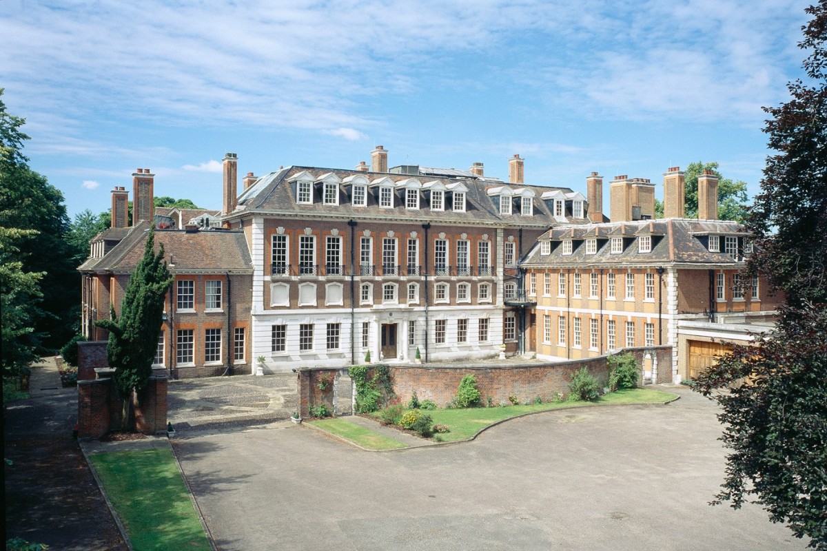 A mansão com mais segredos de Londres 13