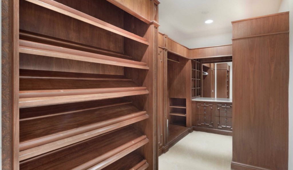 Closet casa-elvis-div-8-1024x594