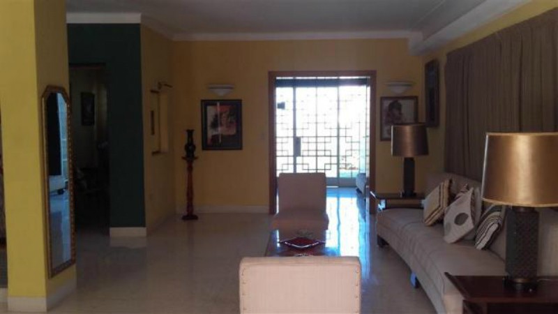 Casa dos anos 50: 668 m2/5 quartos. Custa 750.000 dólares Cuba pós Fidel Castro: as 10 casas mais espetaculares à venda