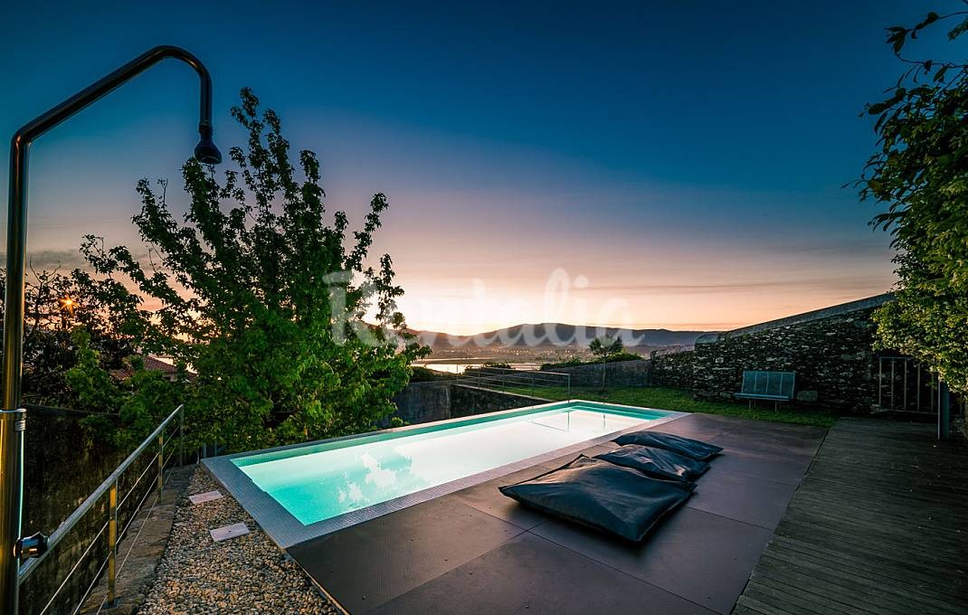 h.4438261.1070.680.0.ffffff.wm_.56a50b87