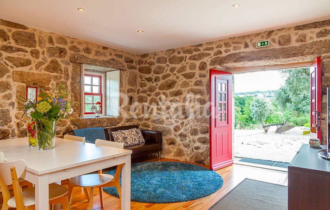 h.7187637.1070.680.0.ffffff.wm_.a82c52d8