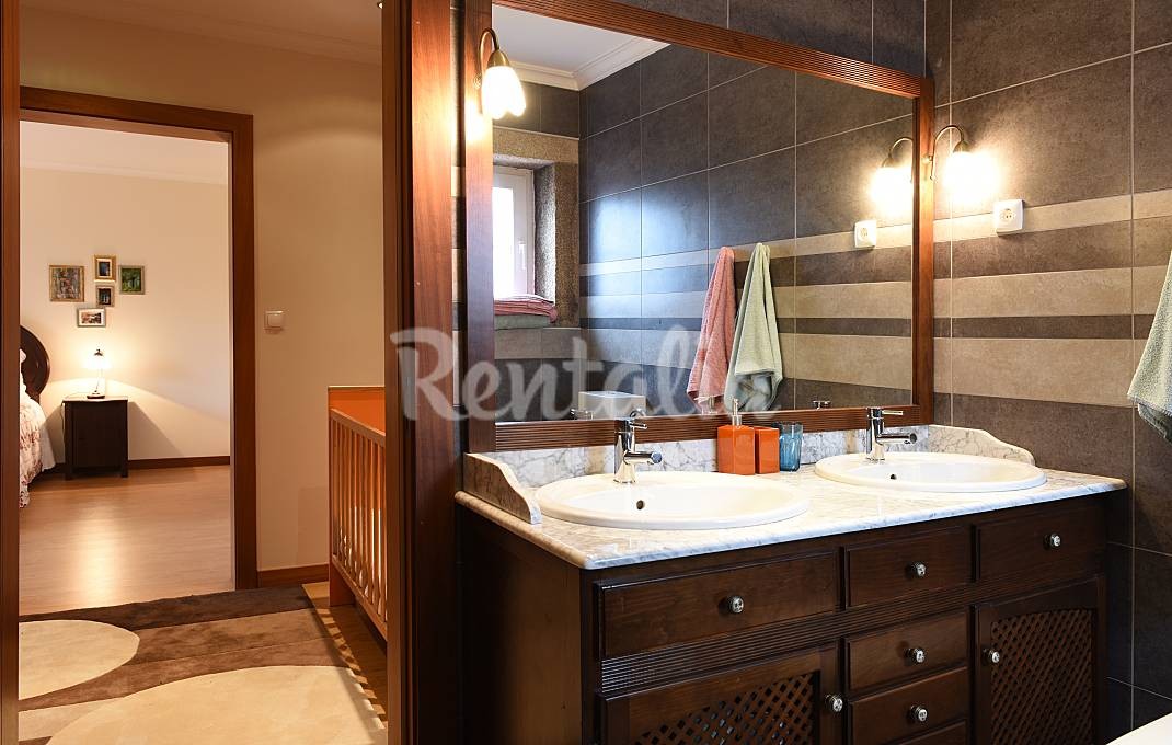 h.9262404.1070.680.0.ffffff.wm_.2f9daf44