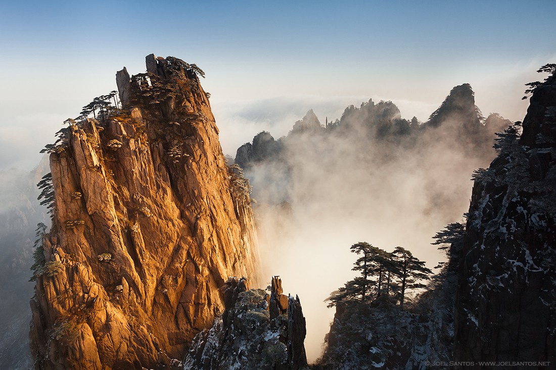 joel-santos-huangshan-china-mountain