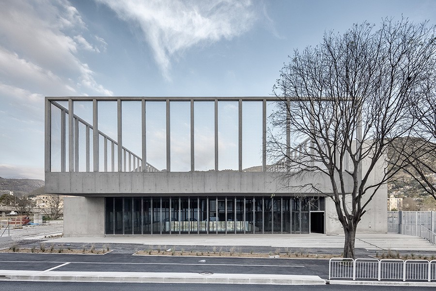 Ariane futsal sports complex. Nice, França. CAB ARCHITECTES. @Aldo Amoretti francia-futsal