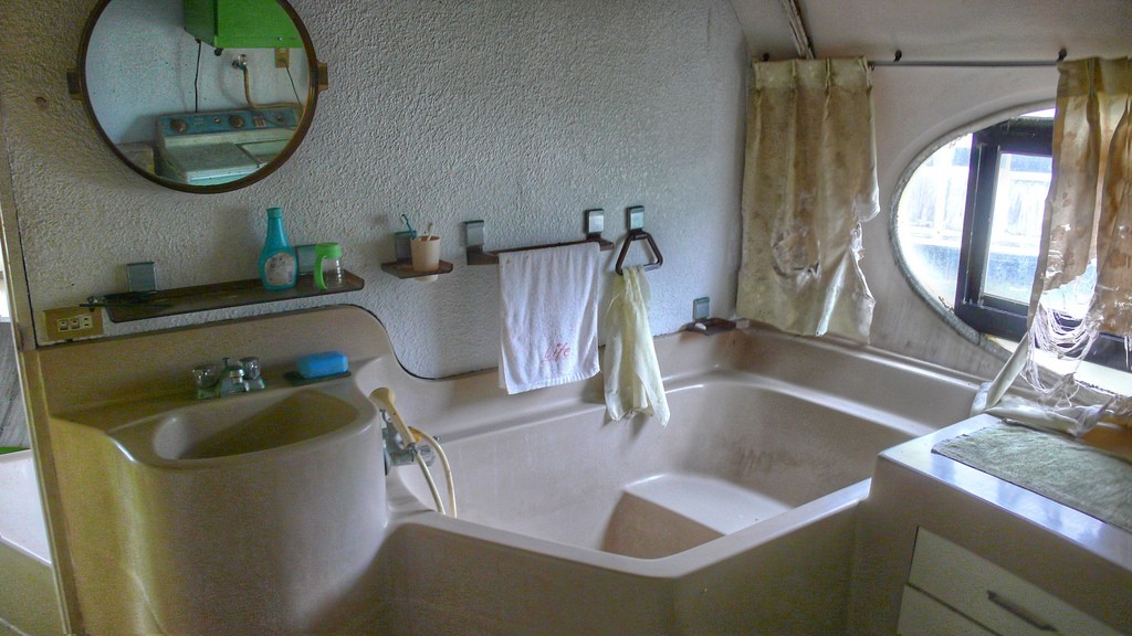 O mistério das casas em forma de OVNI 