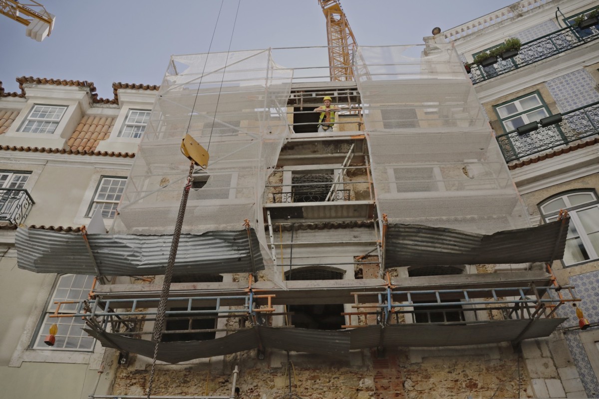 Associações criticam atrasos no Fundo Nacional de Reabilitação do Edificado