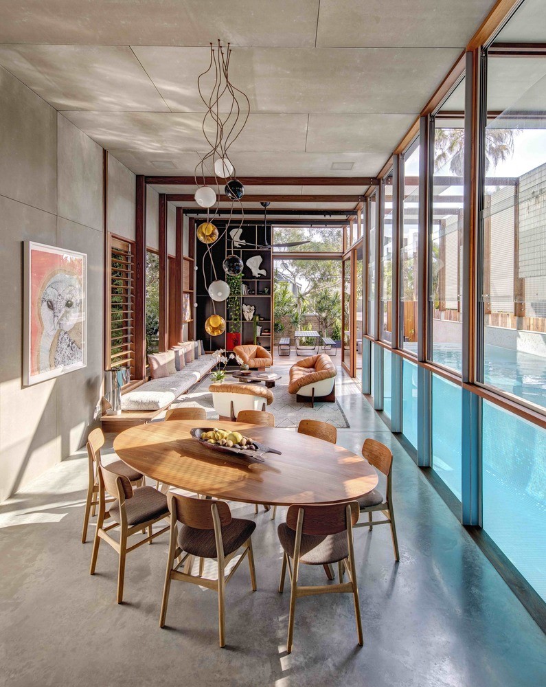 casa_piscina_salon_04