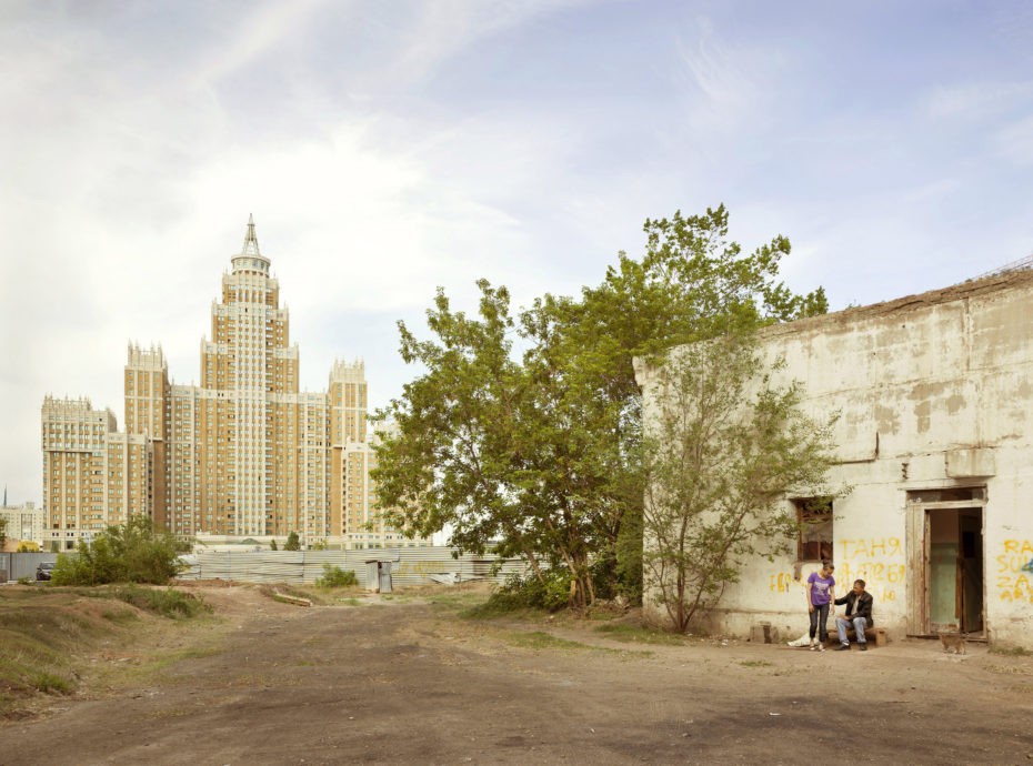 imp_triumph_palace_astana_2012frankherfort