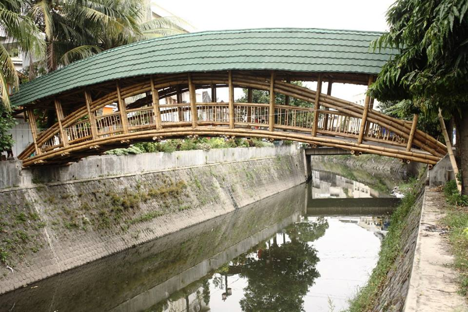 Uma ponte de canas bambu_10