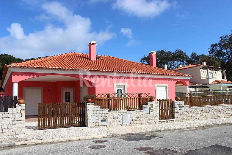 Casas de fim de semana: Relaxar em família num resort de luxo em Óbidos