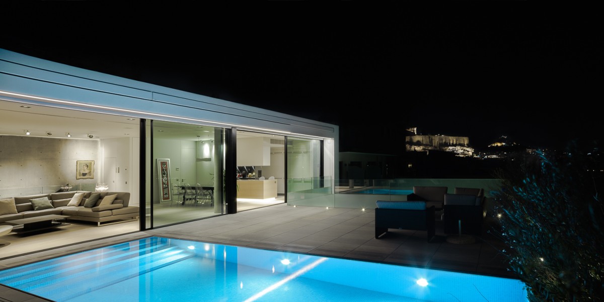 Casas de sonho: Mansão de luxo “no cimo” de Atenas com vistas incríveis para a cidade