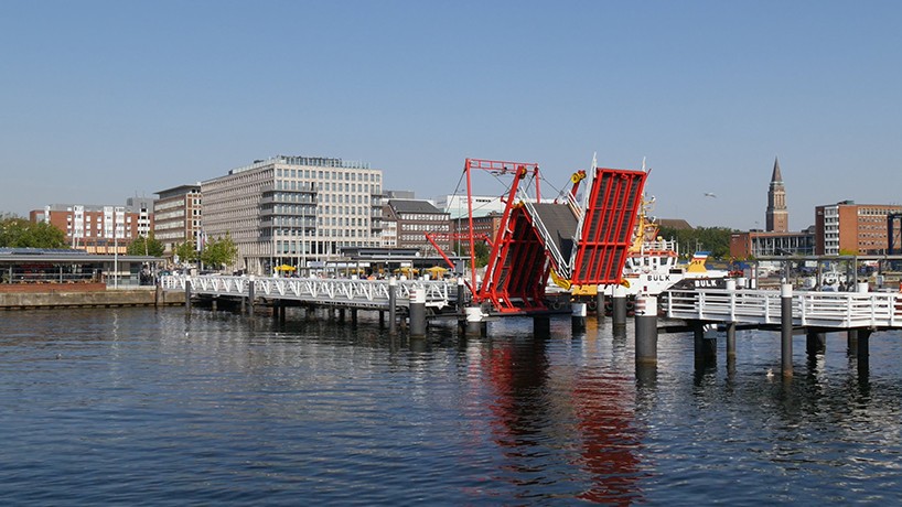 horn_bridge_in_kiel-germany-image4k