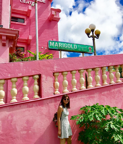 Rosa 'millennial' e arco-irís: a nova grande moda dos edifícios pirosos que apaixona o Instagram