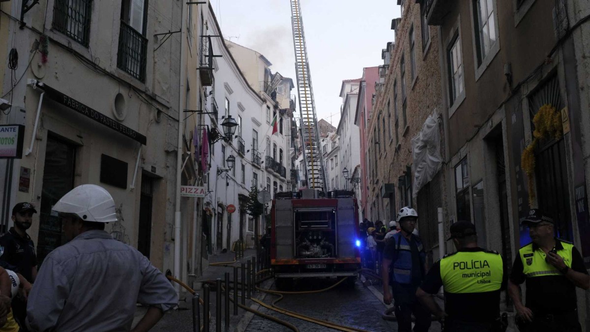 Explosão em prédio de Alfama provoca vários feridos e desalojados