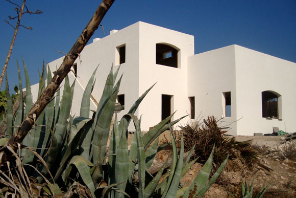 Desde minicasas a imponentes moradias: as surpreendentes casas construídas com cannabis