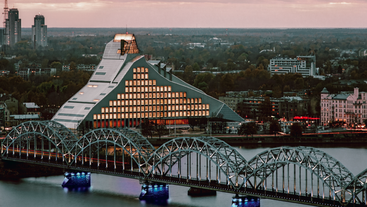 Assim é o “Castelo da Luz” em Riga, uma das maiores bibliotecas do mundo