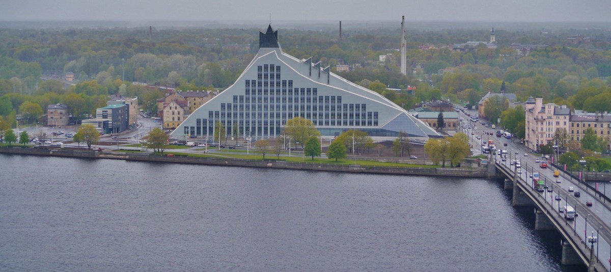 riga_petrikirche_blick_nationalbibliothek