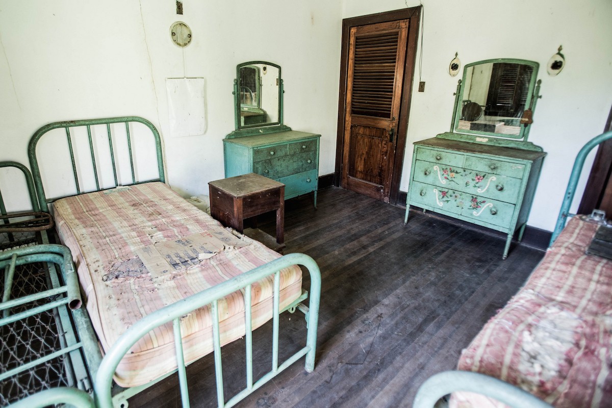 15162171405_2555348377_k