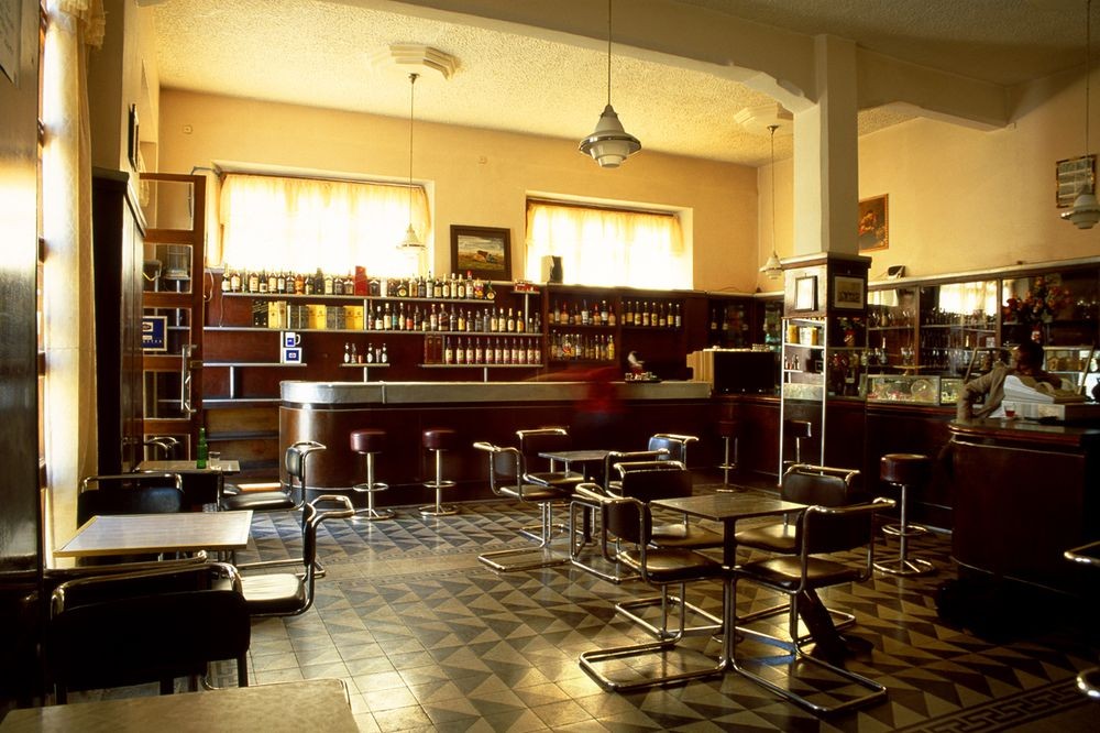 capri_bar_0