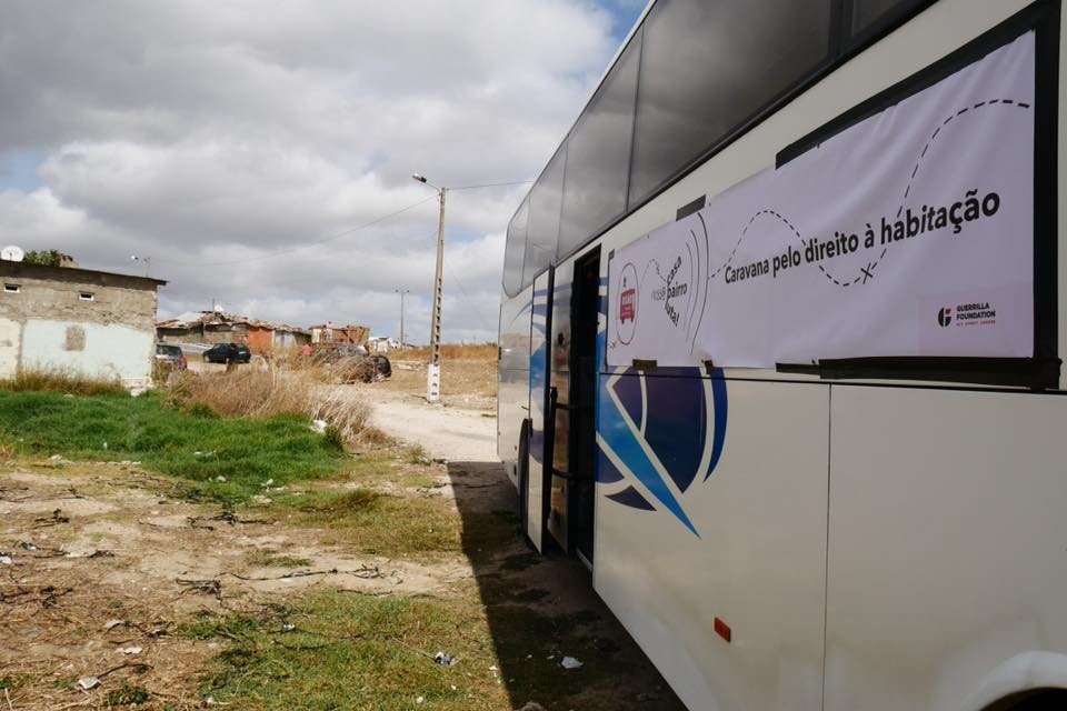Direito à habitação? Há uma caravana a percorrer o país nesse sentido