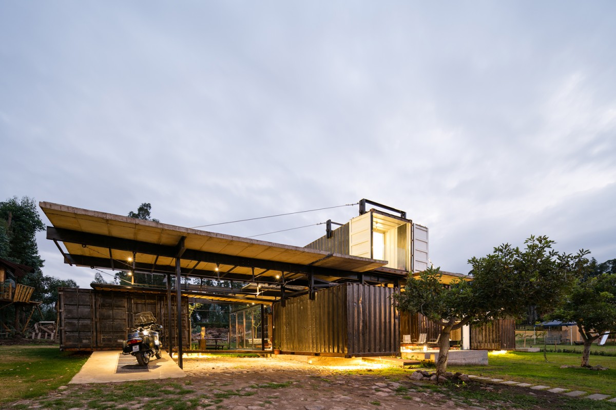 Reciclagem pura: 10 exemplos de casas e escritórios construídos com contentores marítimos