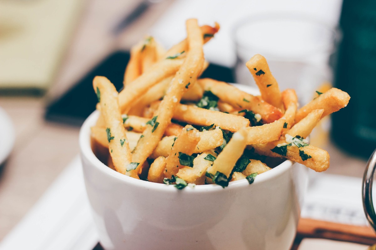 Batatas fritas, bolachas, cerveja e carro vão ficar mais caros no próximo ano