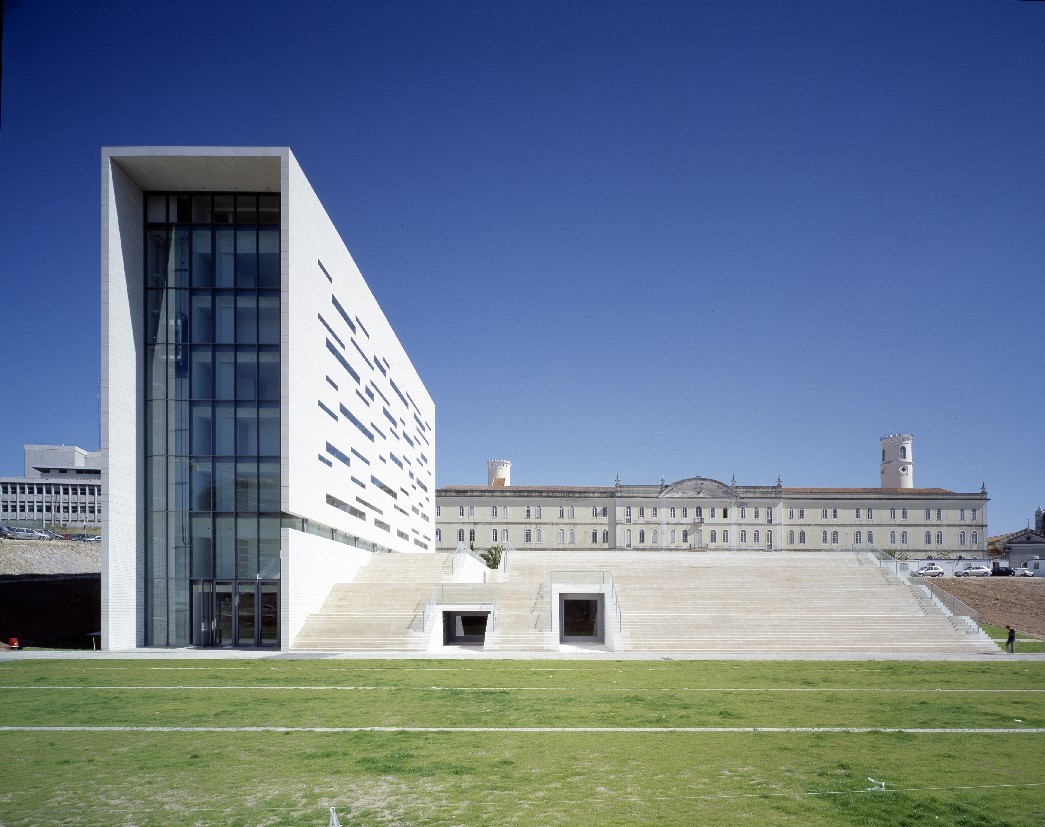 Mestrado da Católica e da Nova entre os 100 melhores do mundo
