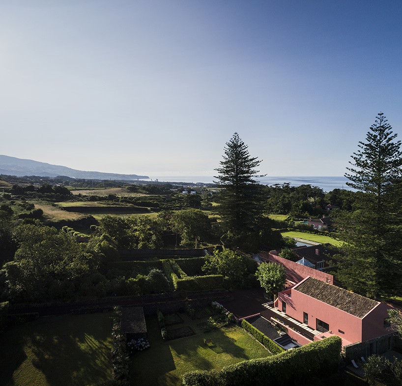 A paisagem verdejante e típica dos Açores