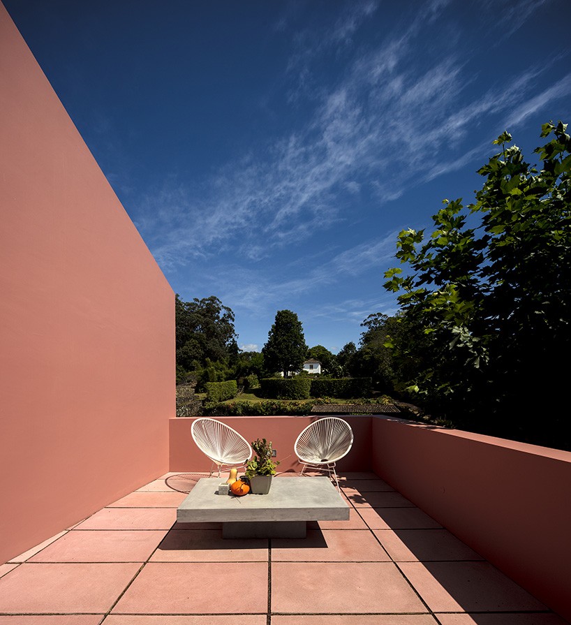 Um pequeno mas aconchegante terraço