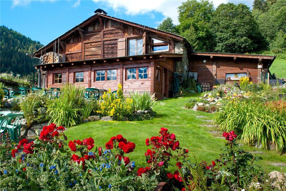 O chalé no verão...