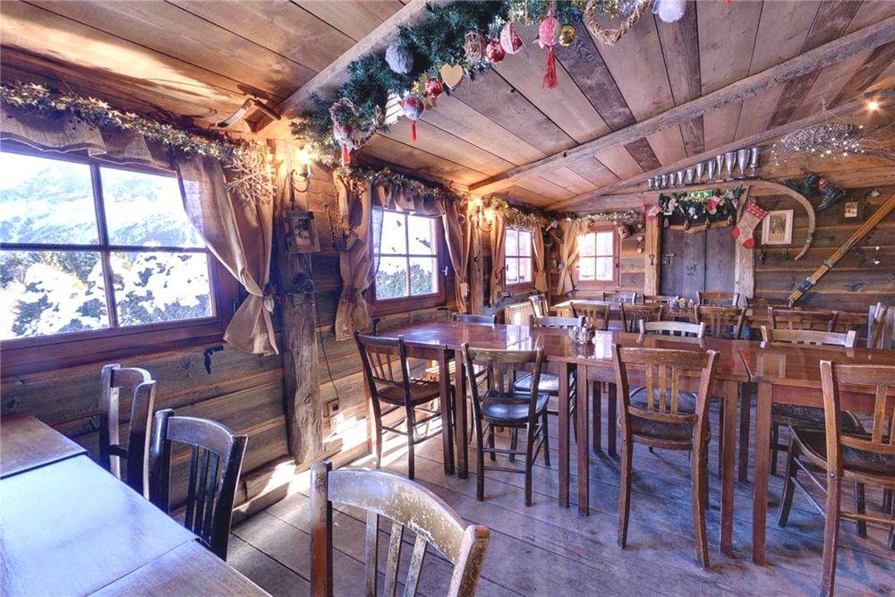 O restaurante de madeira...