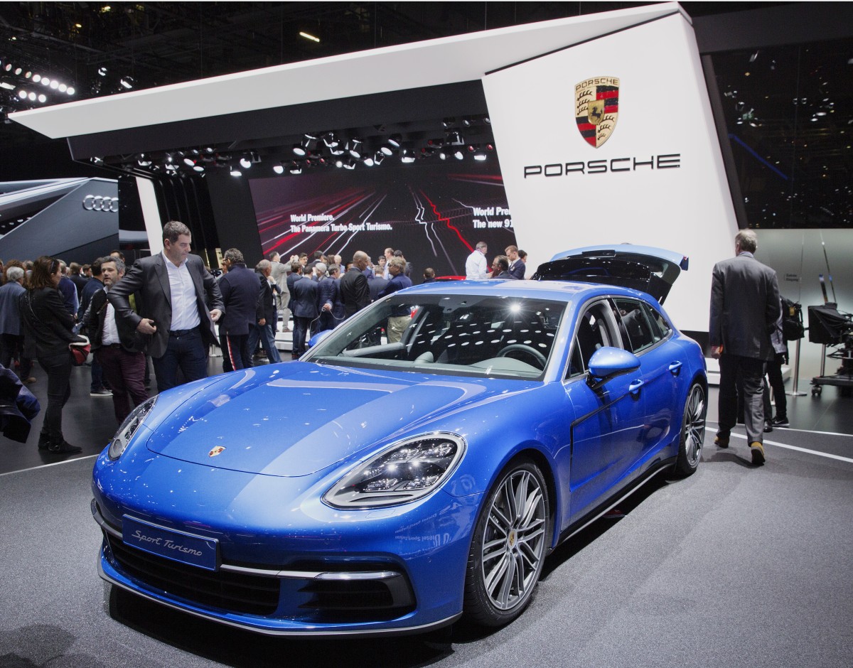 Vendas de carros de luxo disparam, com Porsche e Maserati a liderar a tabela