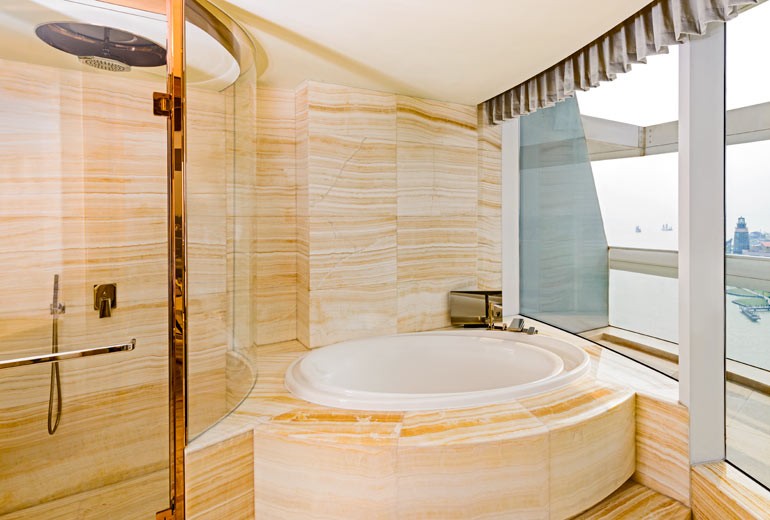 ... e uma casa de banho