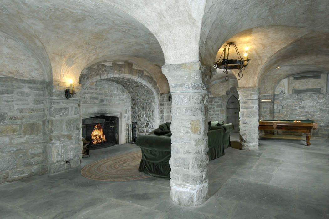 Uma espécie de cave