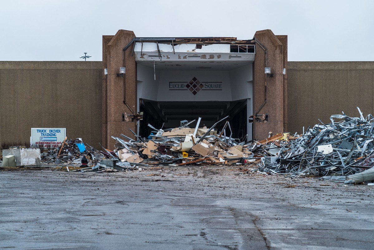 euclid-square-mall-abandoned-2017-141