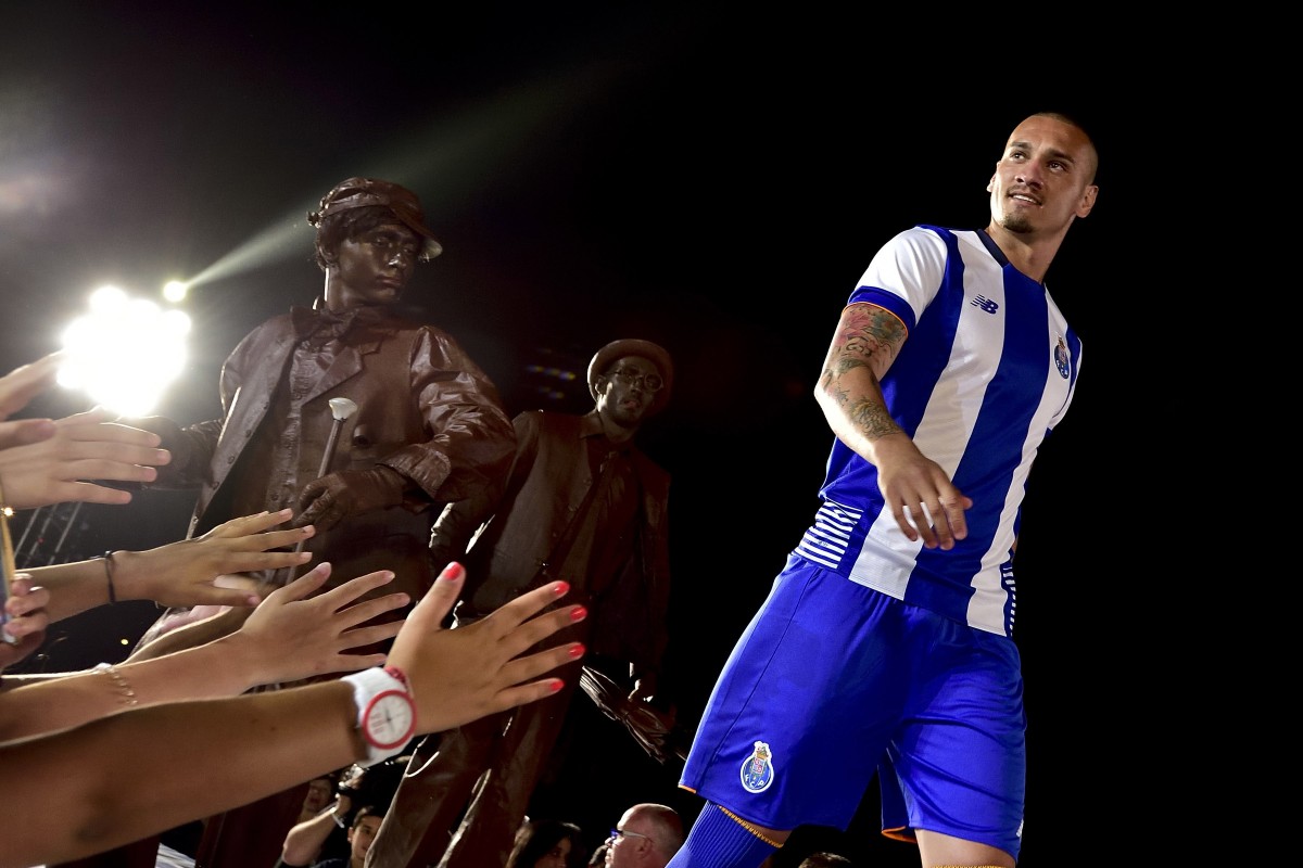 Fisco vende em leilão a casa do ex-jogador do FC Porto Maicon