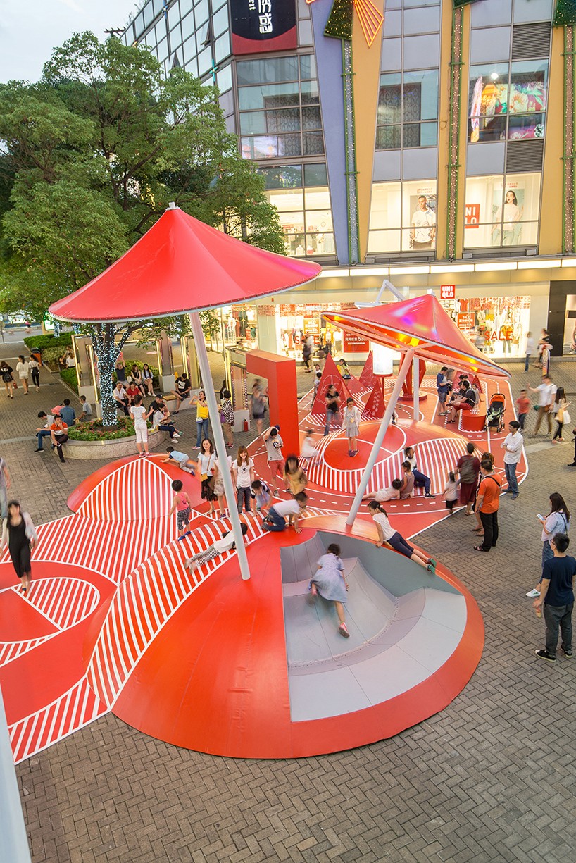 O espaço fica num centro comercial em Xangai