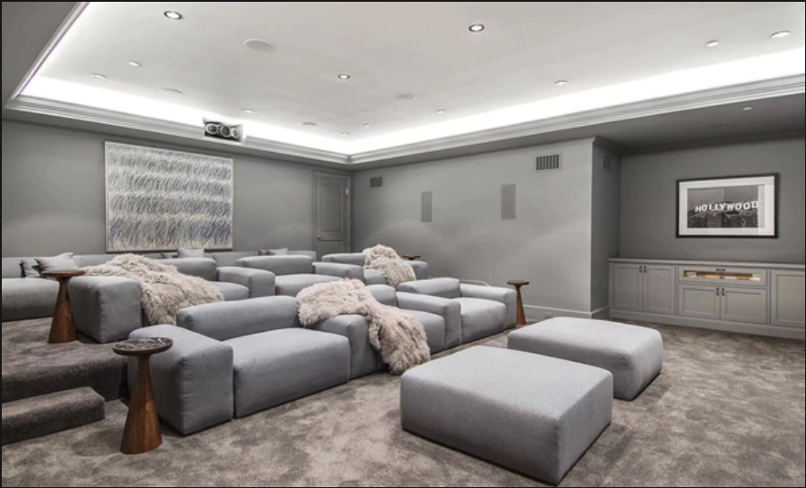 ... e sala de cinema