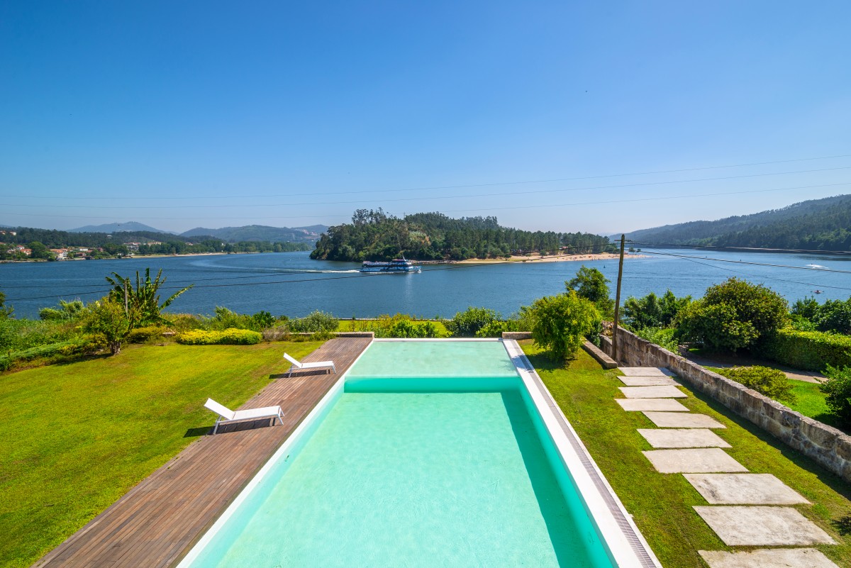 Stunning views of the Douro River - Ref: CS01566 / Luximo's Christie's
