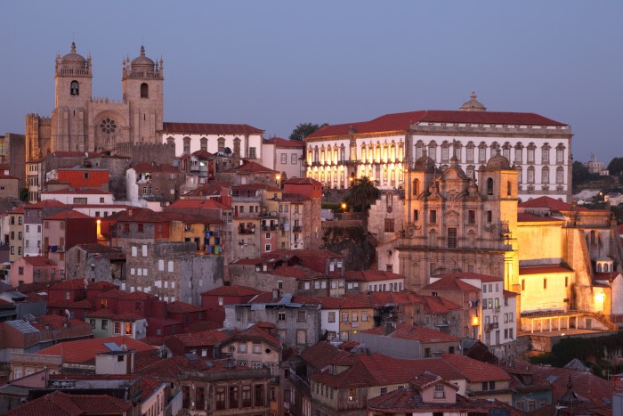 Casas em empreendimentos novos na Baixa do Porto custam o dobro da ribeira de Gaia